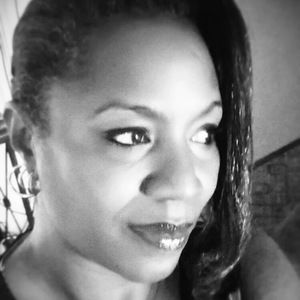 Meet your Posher, Yolanda